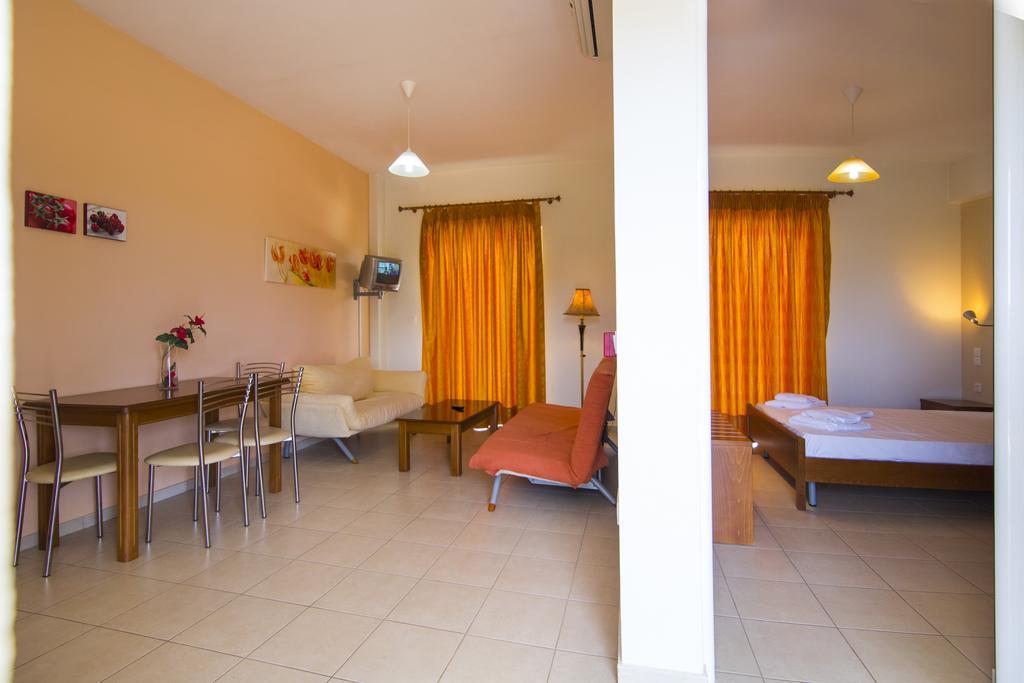 Vakis Apartments Zacharo Exterior photo