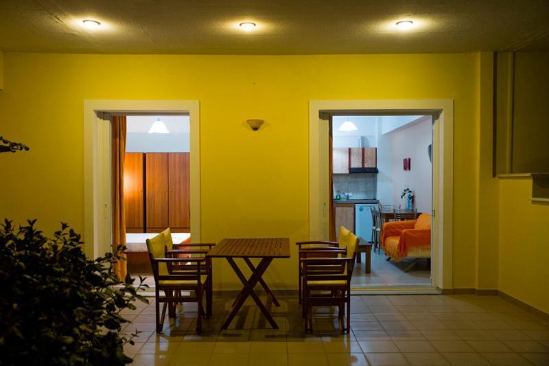 Vakis Apartments Zacharo Room photo